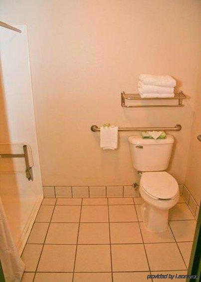 Travelodge By Wyndham Low Moor Near Covington Номер фото